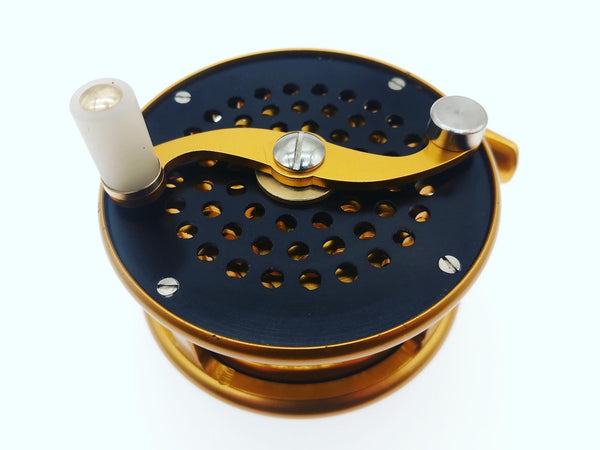 Fly Reel ZYZ-08 with agate line guard.